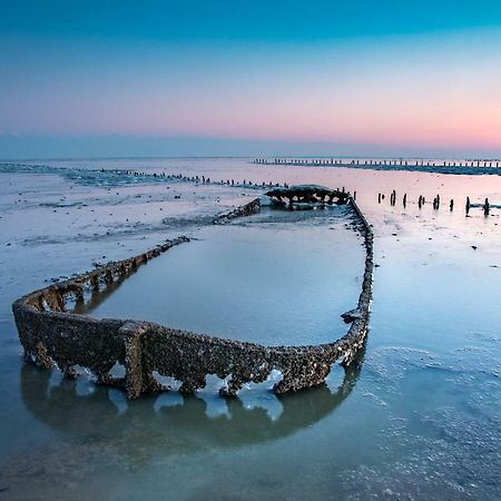 Wadsuper vakantiewoning Paesens Moddergat aan de Waddenzee Buitenkant foto