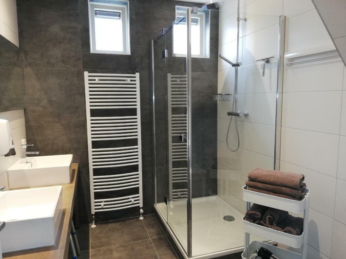 Wadsuper vakantiewoning Paesens Moddergat aan de Waddenzee Buitenkant foto