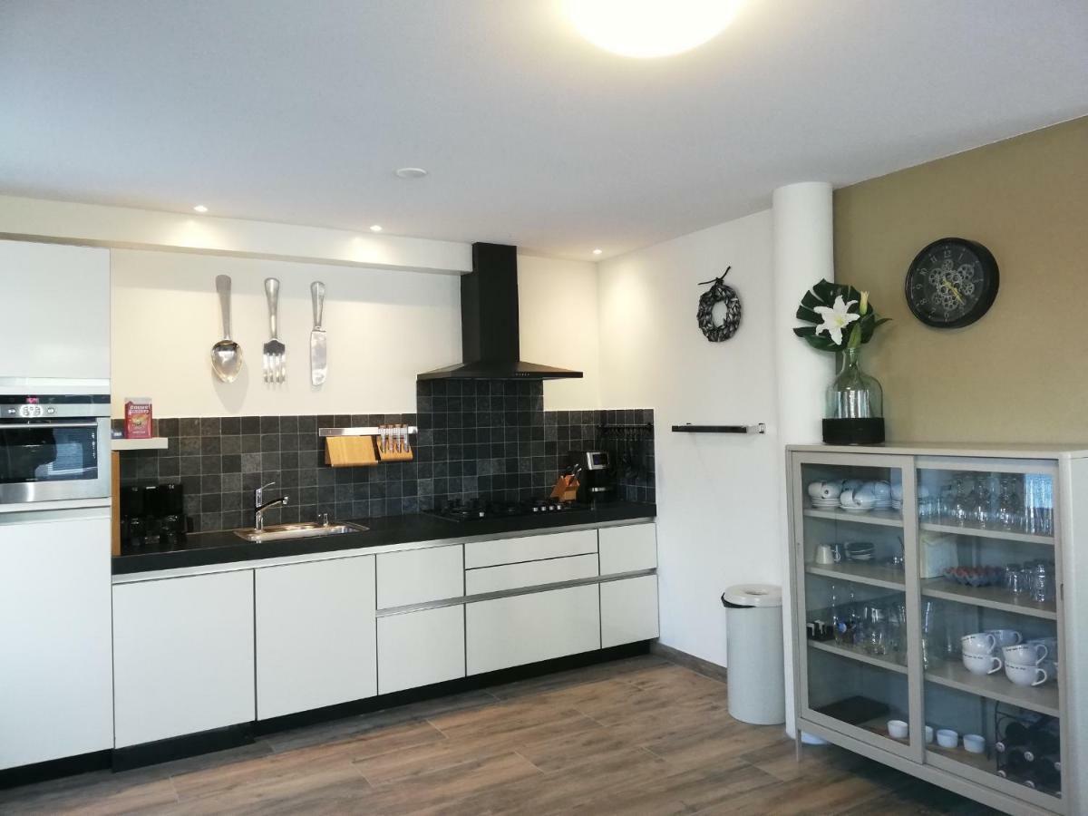 Wadsuper vakantiewoning Paesens Moddergat aan de Waddenzee Buitenkant foto